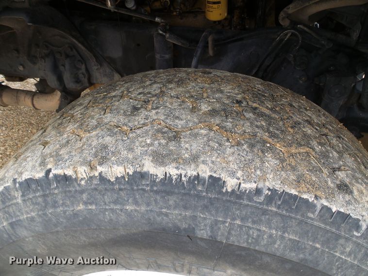 image for item DG5592 1997 Ford L9000 dump truck