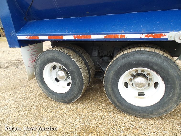 image for item DG5592 1997 Ford L9000 dump truck