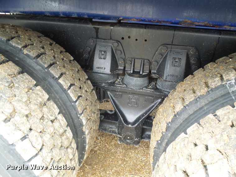 image for item DG5592 1997 Ford L9000 dump truck