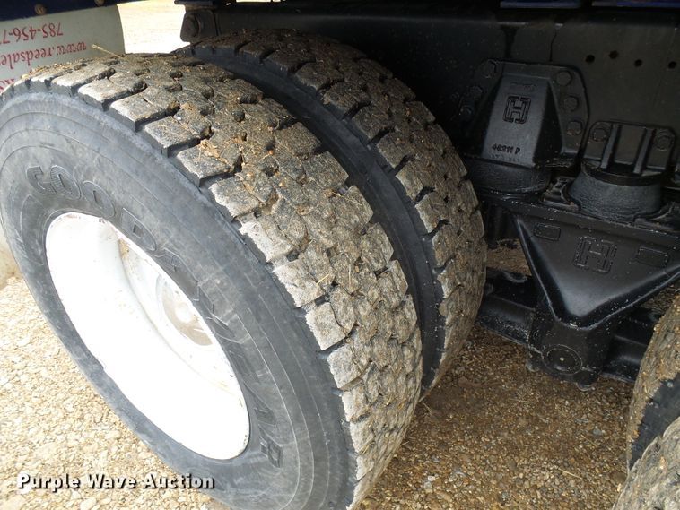 image for item DG5592 1997 Ford L9000 dump truck