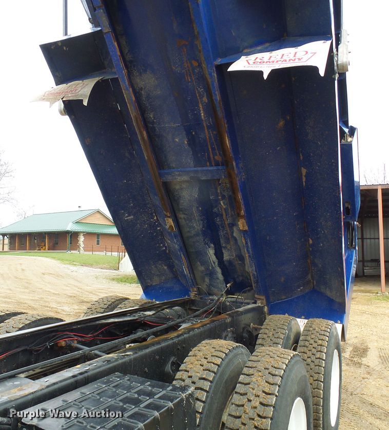 image for item DG5592 1997 Ford L9000 dump truck