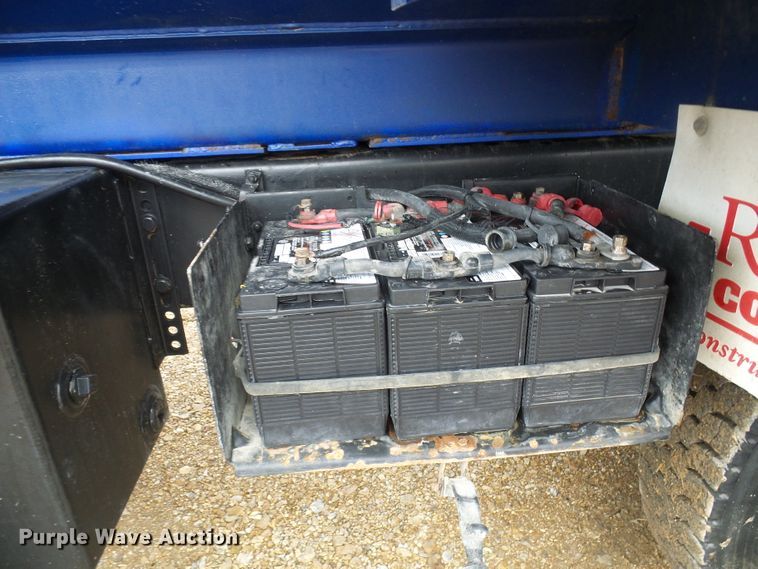 image for item DG5592 1997 Ford L9000 dump truck