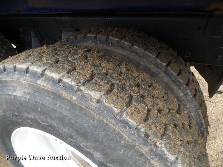 image for item DG5592 1997 Ford L9000 dump truck