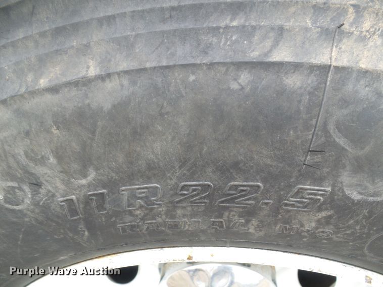 image for item DG5592 1997 Ford L9000 dump truck