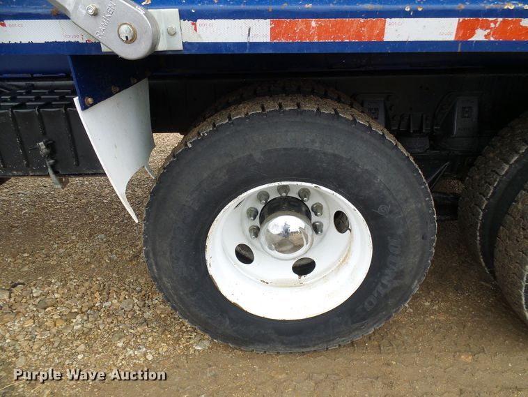 image for item DG5592 1997 Ford L9000 dump truck