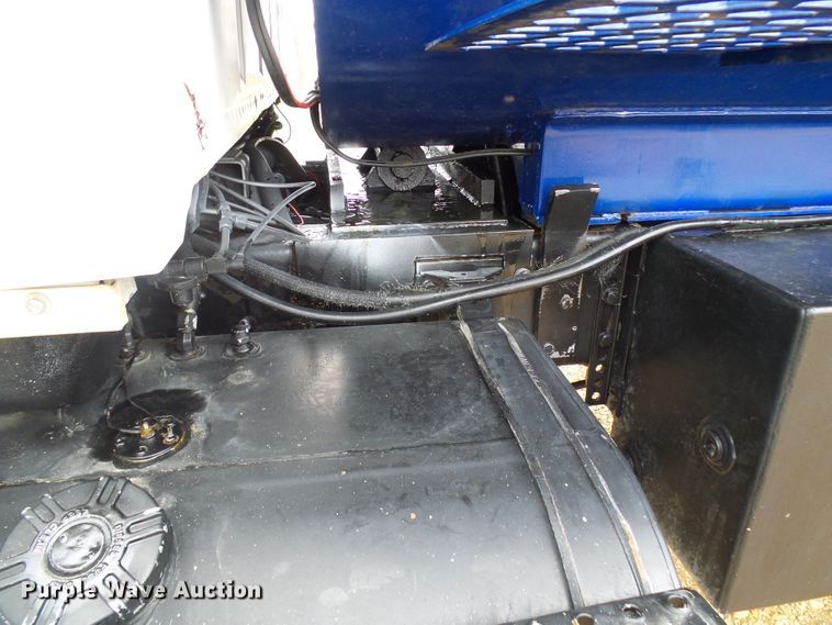 image for item DG5592 1997 Ford L9000 dump truck