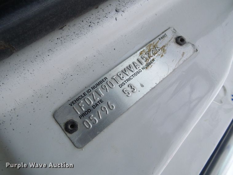 image for item DG5592 1997 Ford L9000 dump truck