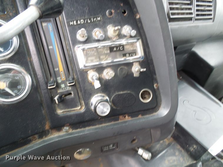 image for item DG5592 1997 Ford L9000 dump truck