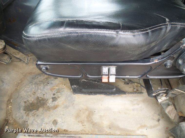 image for item DG5592 1997 Ford L9000 dump truck