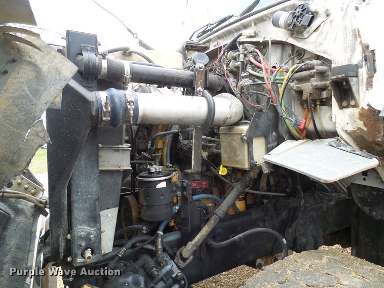 image for item DG5592 1997 Ford L9000 dump truck