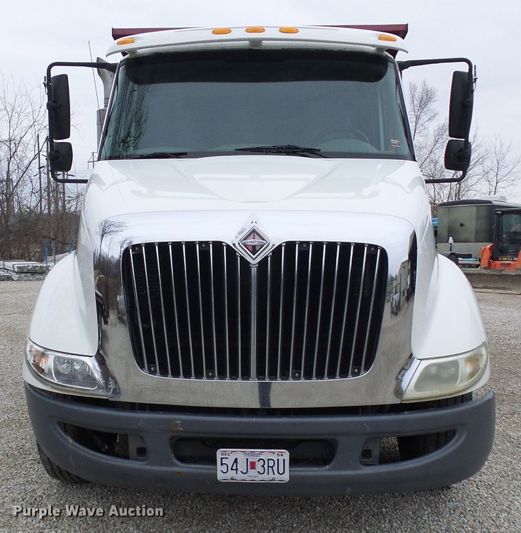 image for item DG5593 2007 International 8600 dump truck