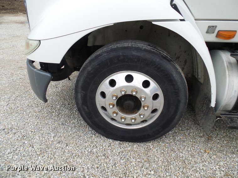 image for item DG5593 2007 International 8600 dump truck