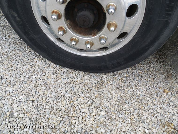 image for item DG5593 2007 International 8600 dump truck