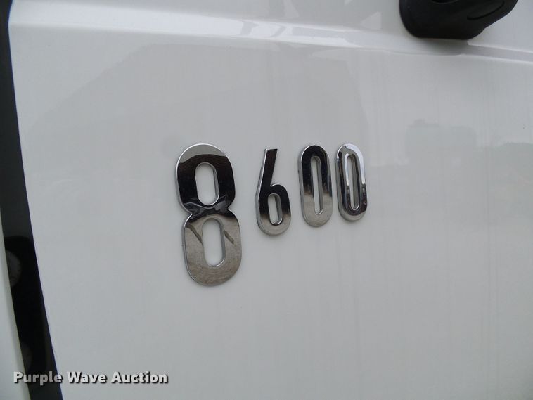 image for item DG5593 2007 International 8600 dump truck