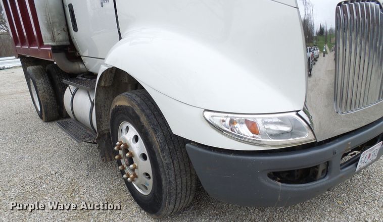 image for item DG5593 2007 International 8600 dump truck