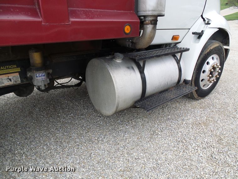 image for item DG5593 2007 International 8600 dump truck