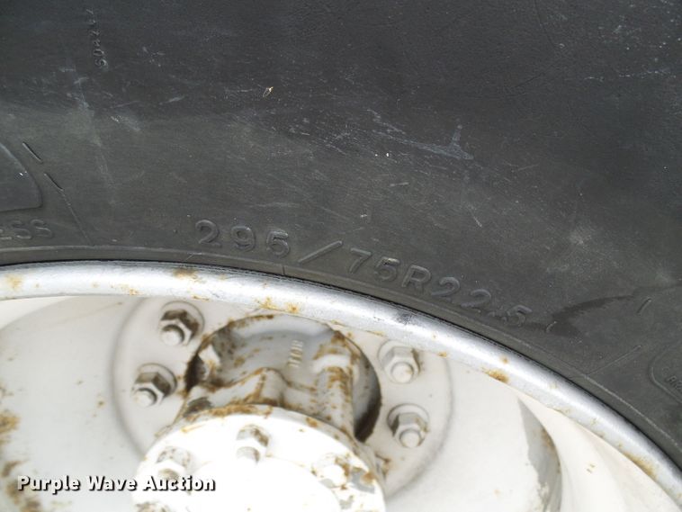 image for item DG5593 2007 International 8600 dump truck