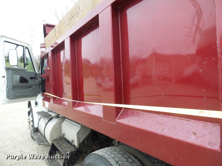 image for item DG5593 2007 International 8600 dump truck