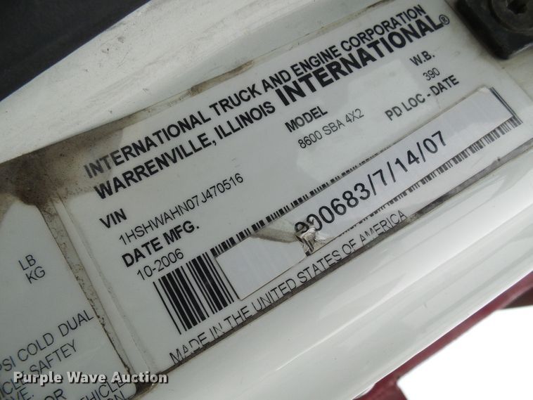 image for item DG5593 2007 International 8600 dump truck