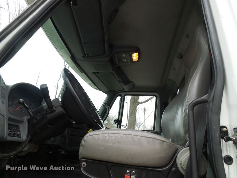 image for item DG5593 2007 International 8600 dump truck