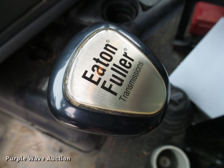 image for item DG5593 2007 International 8600 dump truck