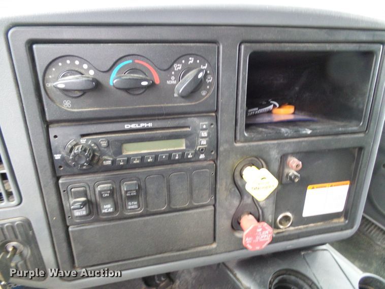 image for item DG5593 2007 International 8600 dump truck