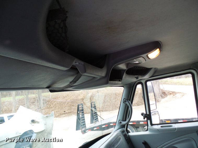 image for item DG5593 2007 International 8600 dump truck