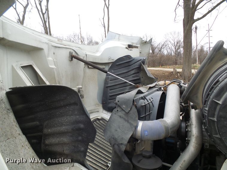 image for item DG5593 2007 International 8600 dump truck