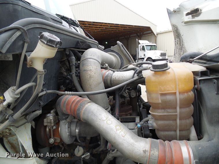 image for item DG5593 2007 International 8600 dump truck