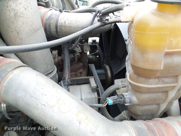 image for item DG5593 2007 International 8600 dump truck