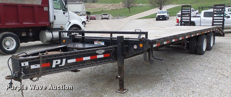 image for item DG5594 2014 PJ Trailers FD282 equipment trailer