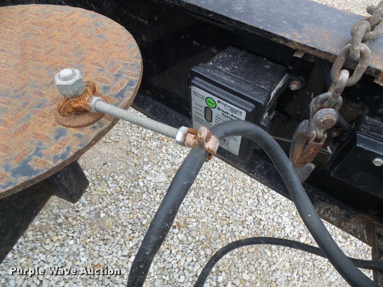 image for item DG5594 2014 PJ Trailers FD282 equipment trailer