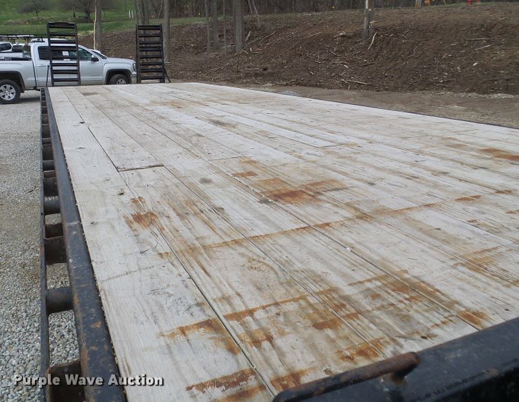 image for item DG5594 2014 PJ Trailers FD282 equipment trailer