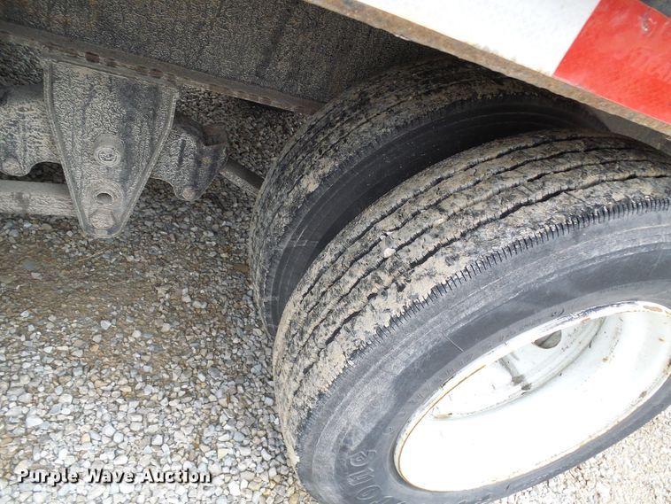 image for item DG5594 2014 PJ Trailers FD282 equipment trailer