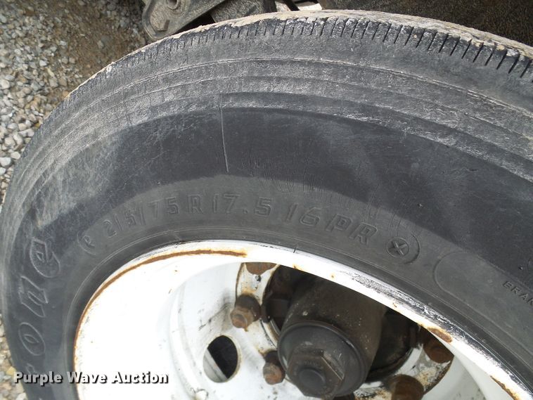 image for item DG5594 2014 PJ Trailers FD282 equipment trailer