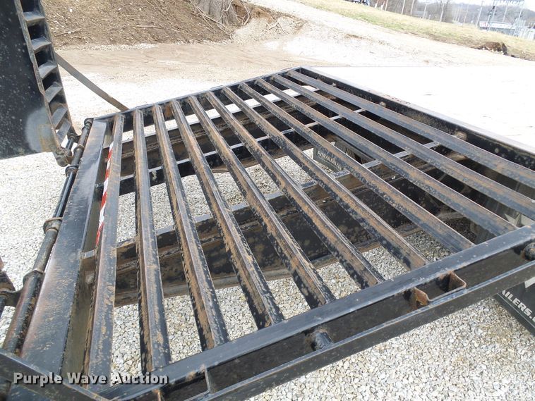 image for item DG5594 2014 PJ Trailers FD282 equipment trailer