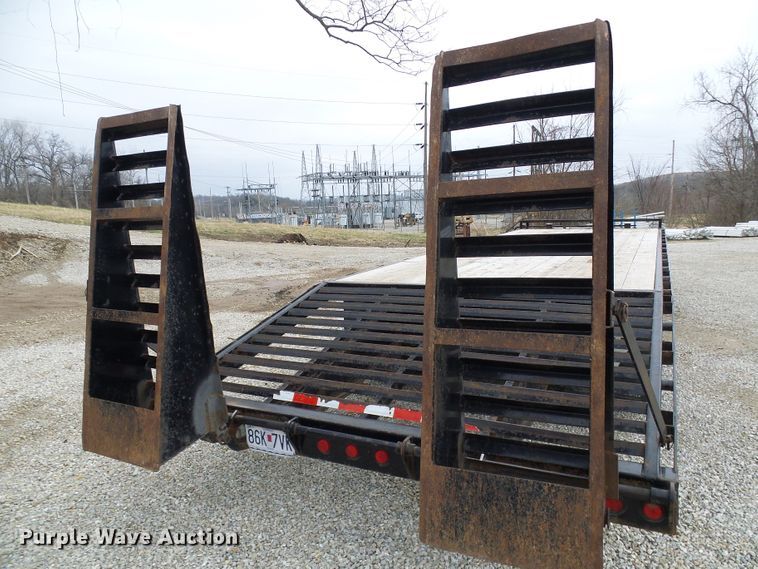 image for item DG5594 2014 PJ Trailers FD282 equipment trailer