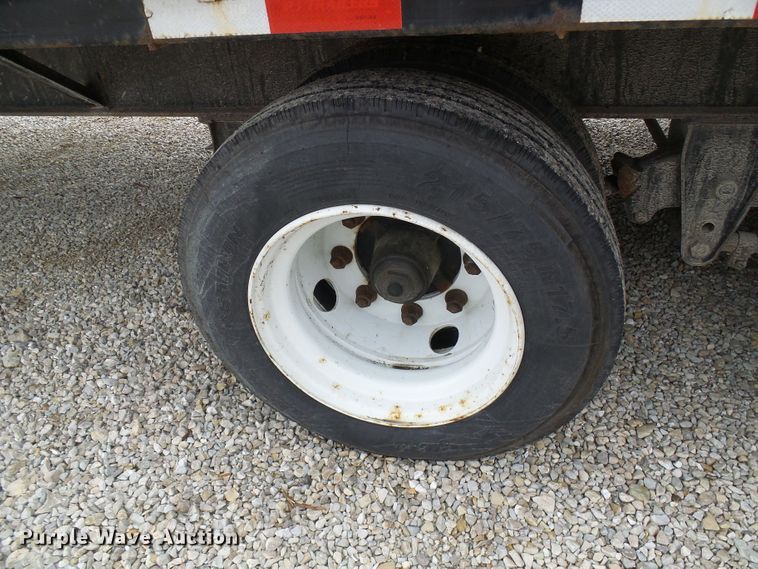 image for item DG5594 2014 PJ Trailers FD282 equipment trailer