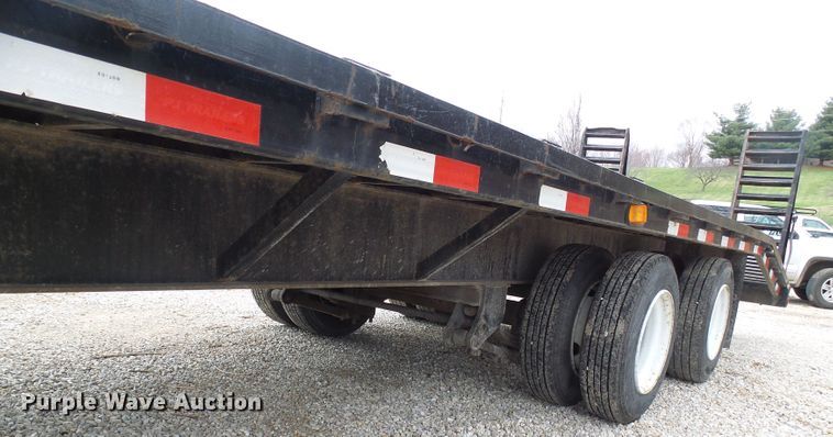 image for item DG5594 2014 PJ Trailers FD282 equipment trailer