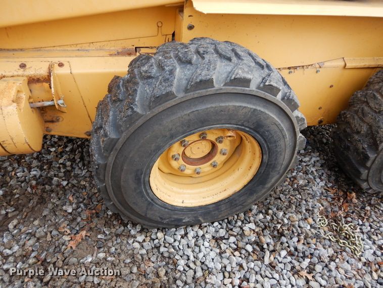 image for item DG6337 1996 New Holland LX865  skid steer loader