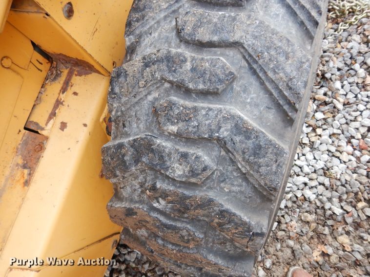 image for item DG6337 1996 New Holland LX865  skid steer loader