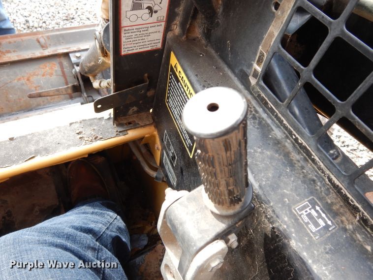 image for item DG6337 1996 New Holland LX865  skid steer loader