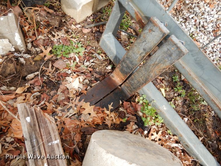 image for item DG6337 1996 New Holland LX865  skid steer loader