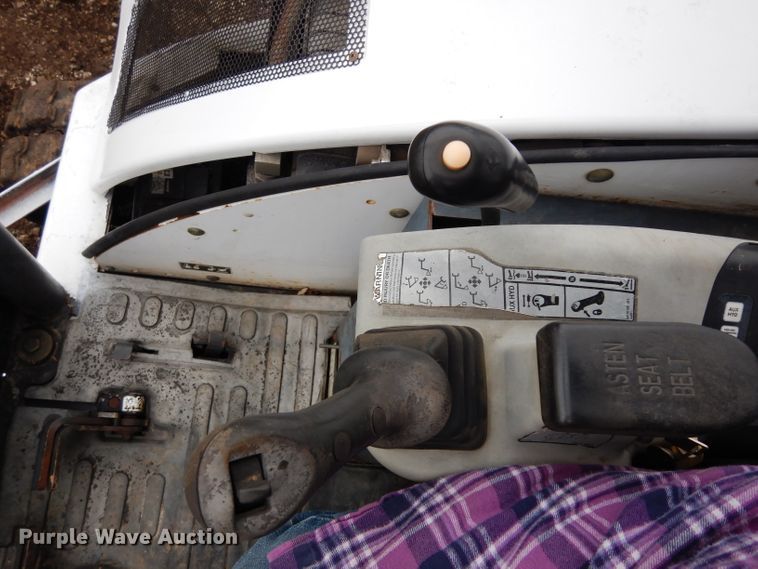 image for item DG6353 2003 Bobcat 430 ZHS mini excavator