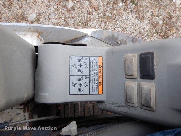 image for item DG6353 2003 Bobcat 430 ZHS mini excavator