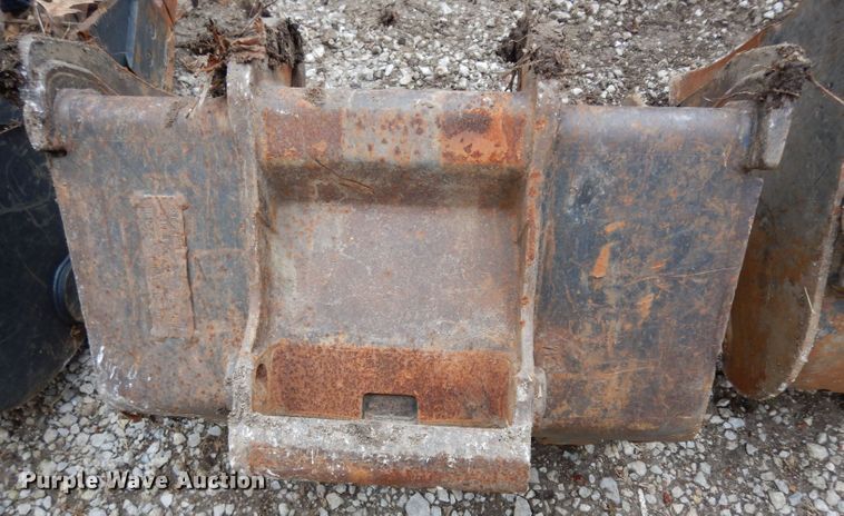 image for item DG6353 2003 Bobcat 430 ZHS mini excavator