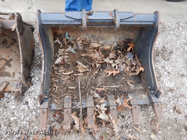 image for item DG6353 2003 Bobcat 430 ZHS mini excavator