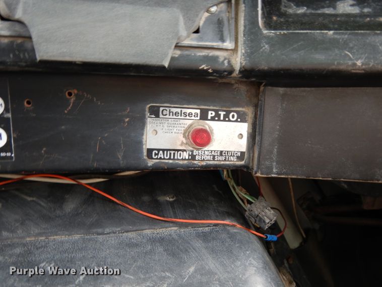 image for item DH2376 1990 International 4900 dump truck