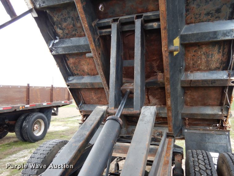 image for item DH2376 1990 International 4900 dump truck