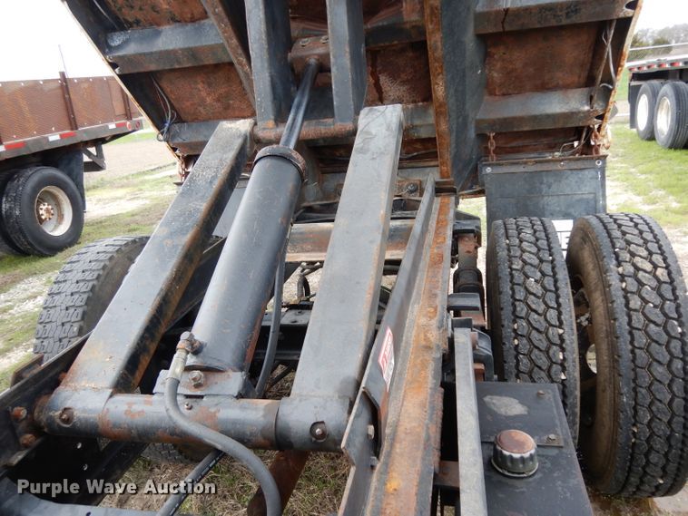 image for item DH2376 1990 International 4900 dump truck